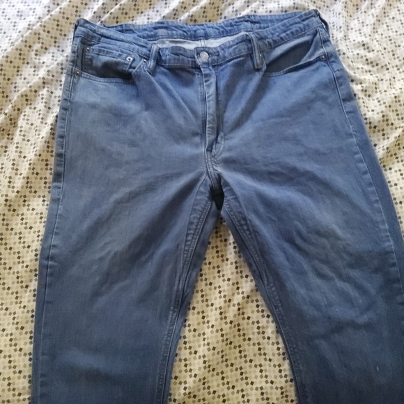 Levis - Picture 2 of 3